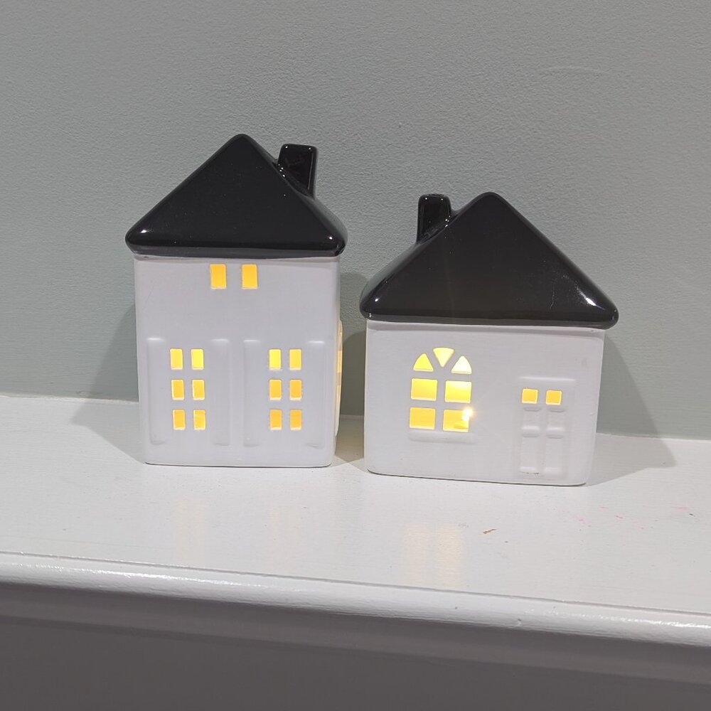 Ceramic Lighted houses-2pcs